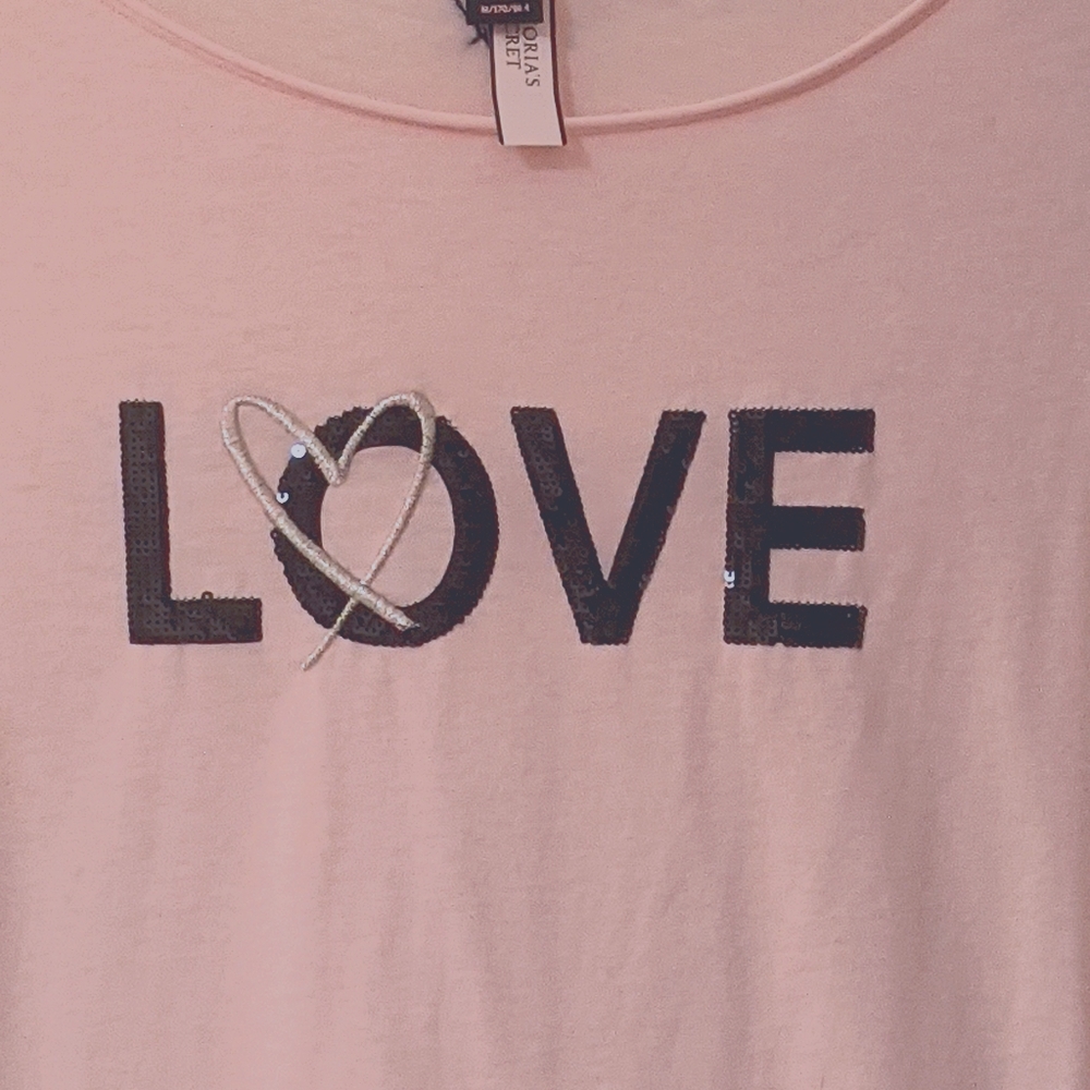 Victoria's Secret, pink Love, M shirt